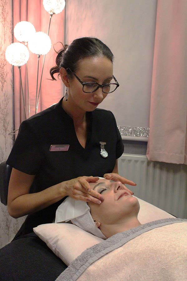 Award Winning Beauty Therapist, Oldham